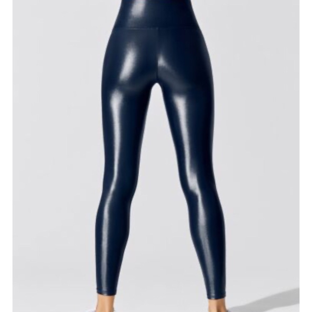 NWT 7/8 high waisted navy Takara leggings - Picture 5 of 6